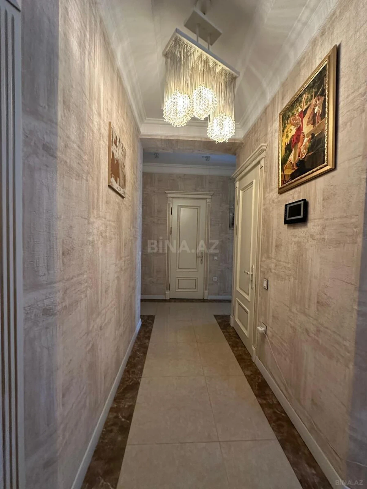 Satılır 3 otaqlı mənzil 120 m²