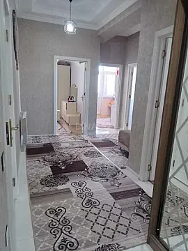 Kirayə verilir 2 otaqlı mənzil 80 m²