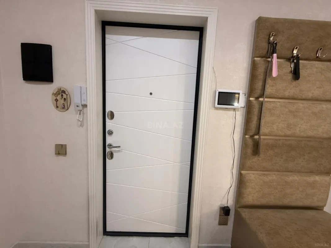 Satılır 2 otaqlı mənzil 128 m²