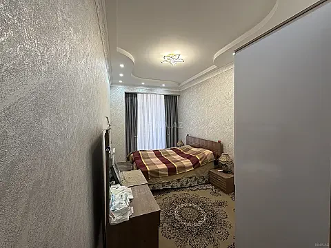 Kirayə verilir 2 otaqlı mənzil 70 m²