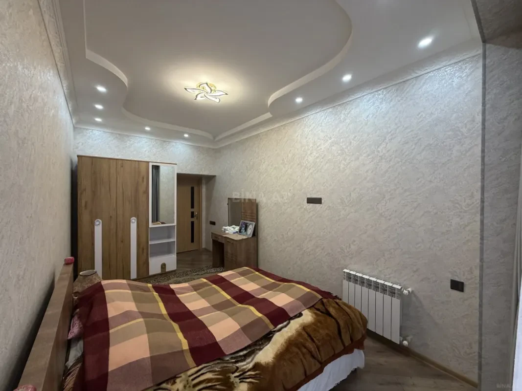 Kirayə verilir 2 otaqlı mənzil 70 m²