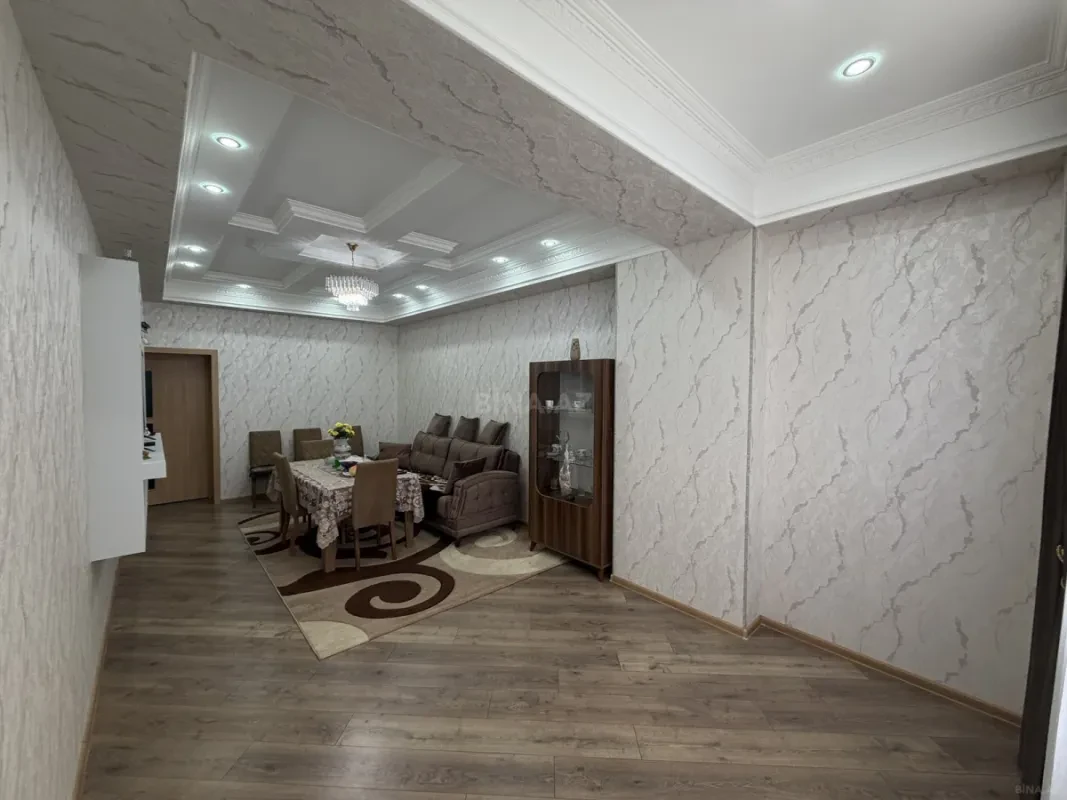 Kirayə verilir 2 otaqlı mənzil 70 m²