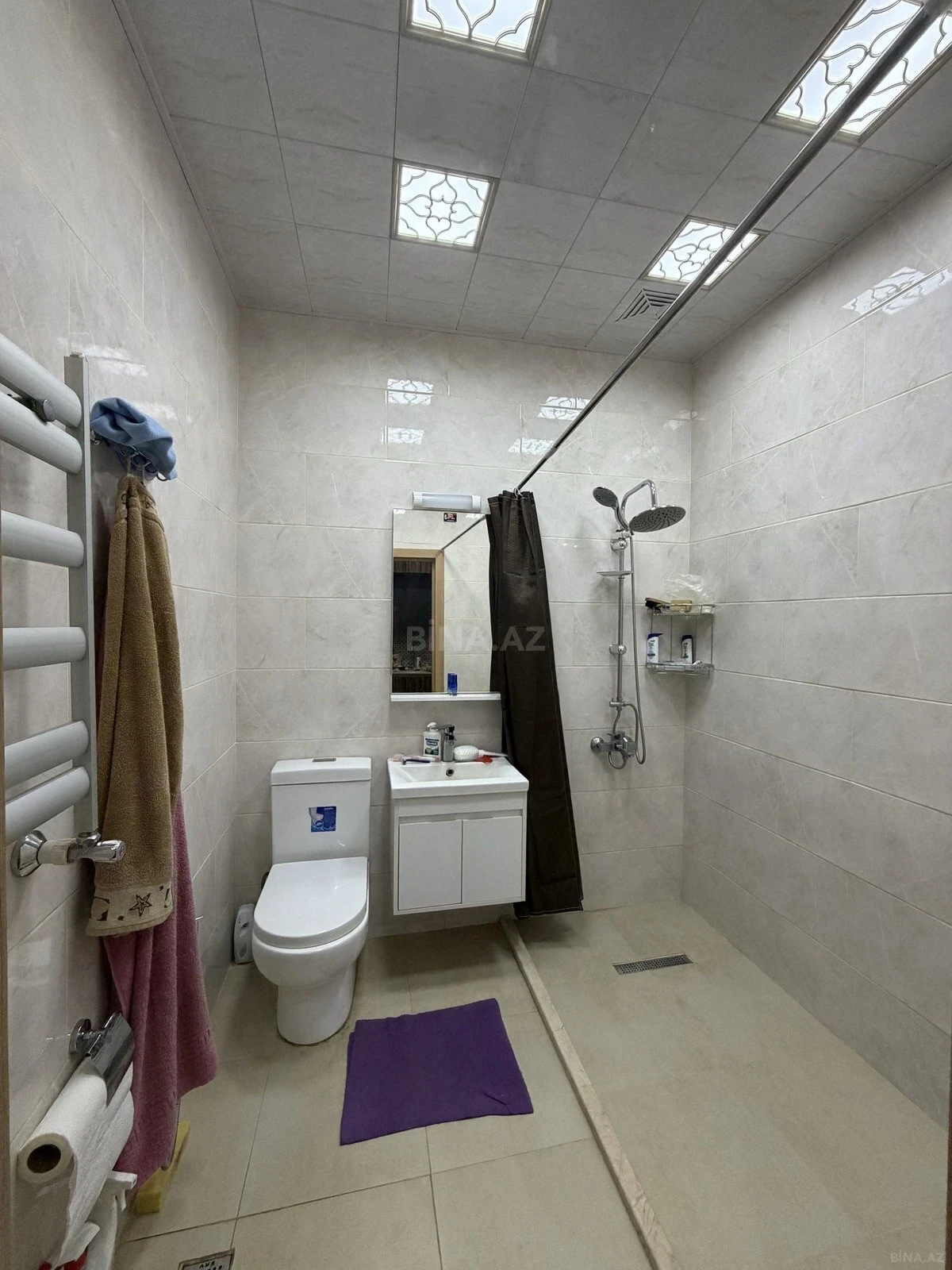 Kirayə verilir 2 otaqlı mənzil 70 m²