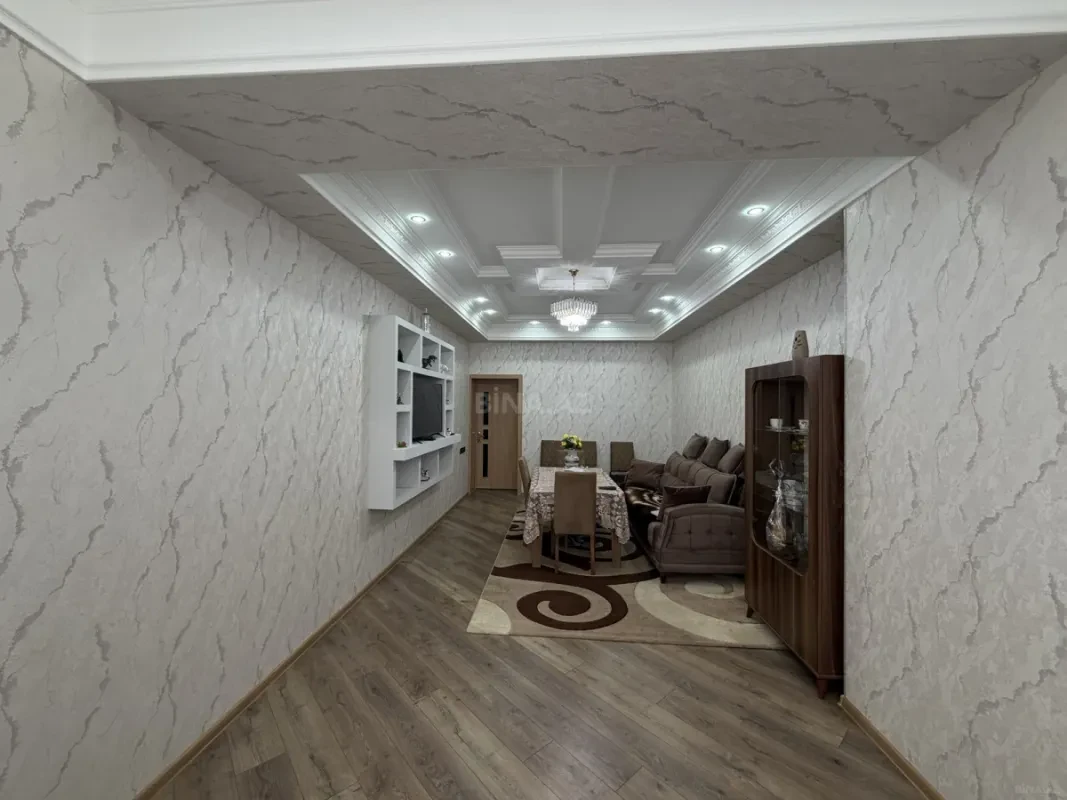 Kirayə verilir 2 otaqlı mənzil 70 m²