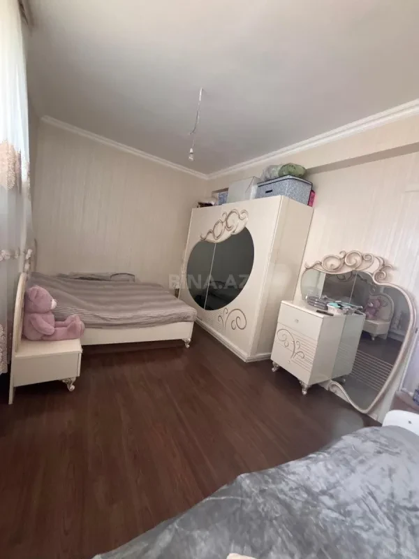Satılır 2 otaqlı mənzil 65 m²