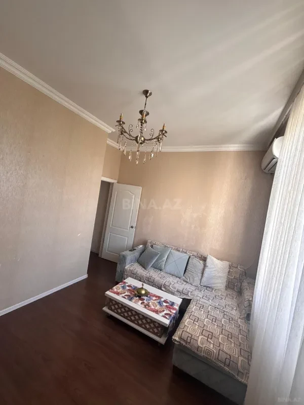 Satılır 2 otaqlı mənzil 65 m²