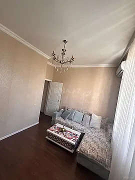 Satılır 2 otaqlı mənzil 65 m²