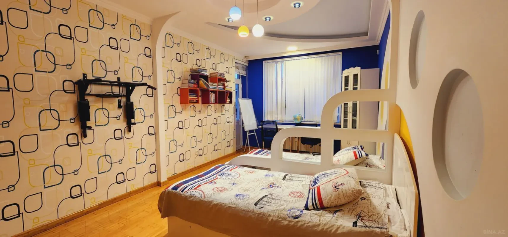 Satılır 3 otaqlı mənzil 137 m²
