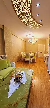 Satılır 3 otaqlı mənzil 137 m²