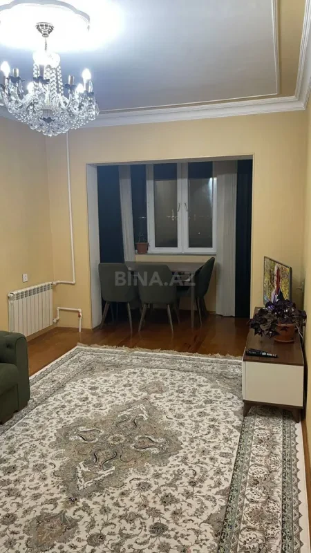 Satılır 3 otaqlı mənzil 90 m²