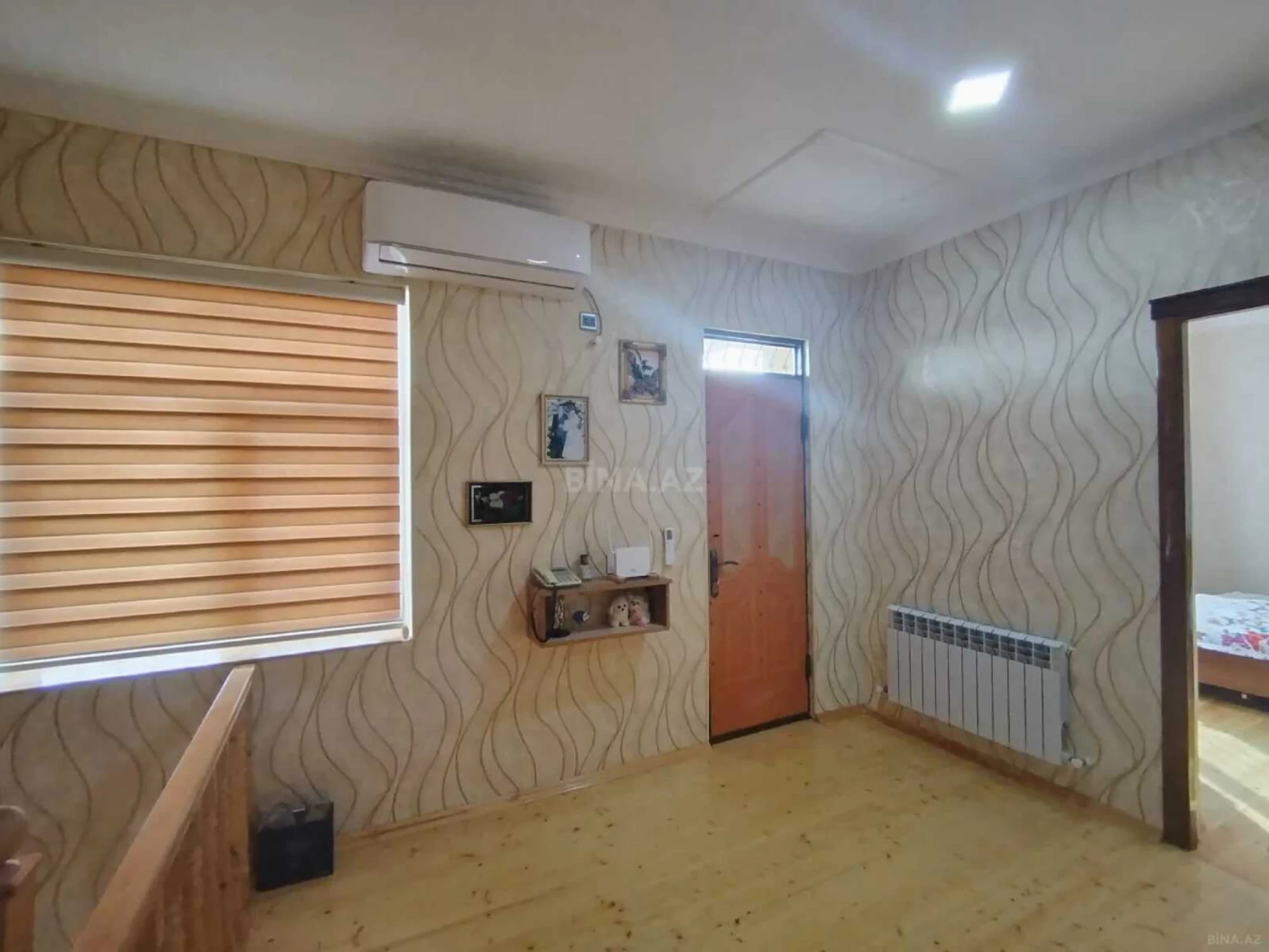 Satılır 6 otaqlı həyət evi 180 m²