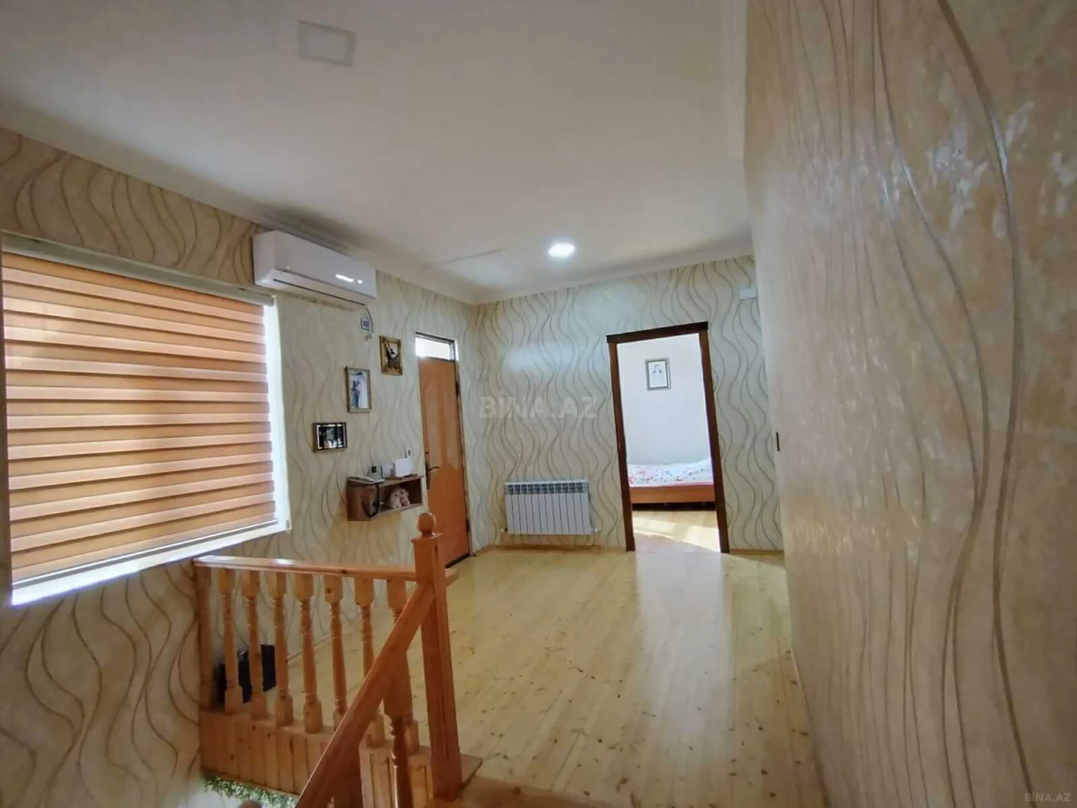 Satılır 6 otaqlı həyət evi 180 m²
