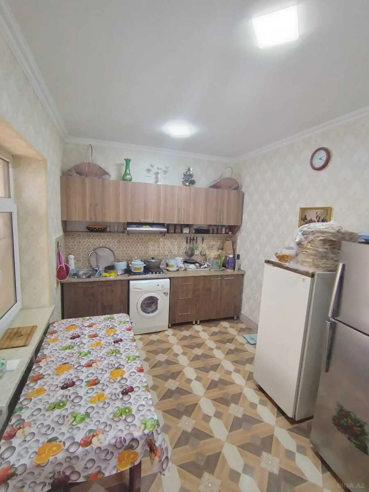 Satılır 6 otaqlı həyət evi 180 m²