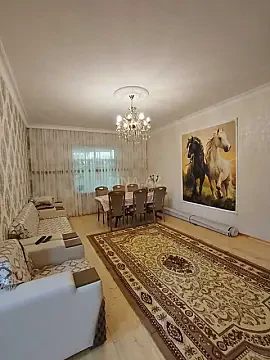 Satılır 6 otaqlı həyət evi 180 m²