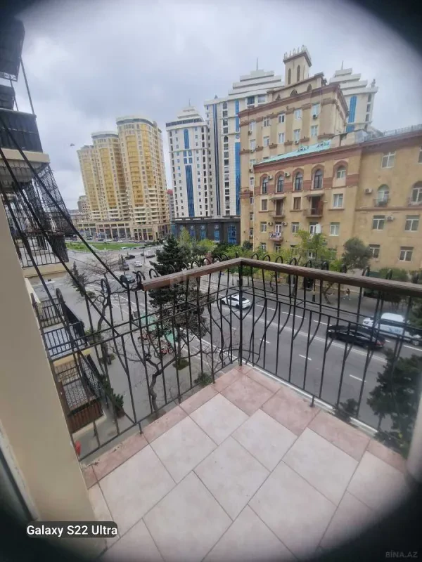 Kirayə verilir 3 otaqlı mənzil 90 m²
