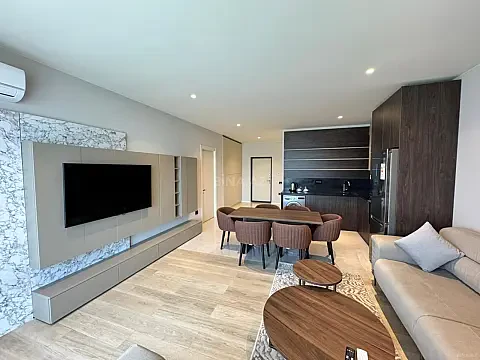 Satılır 2 otaqlı mənzil 99.5 m²