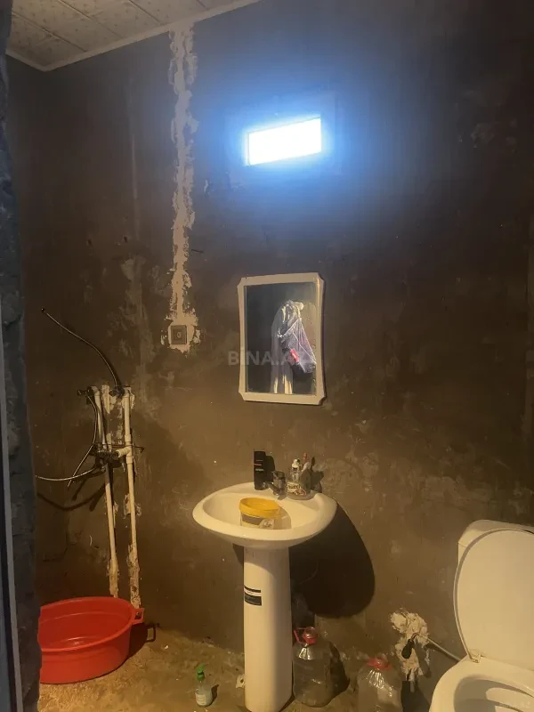Satılır 2 otaqlı həyət evi 120 m²