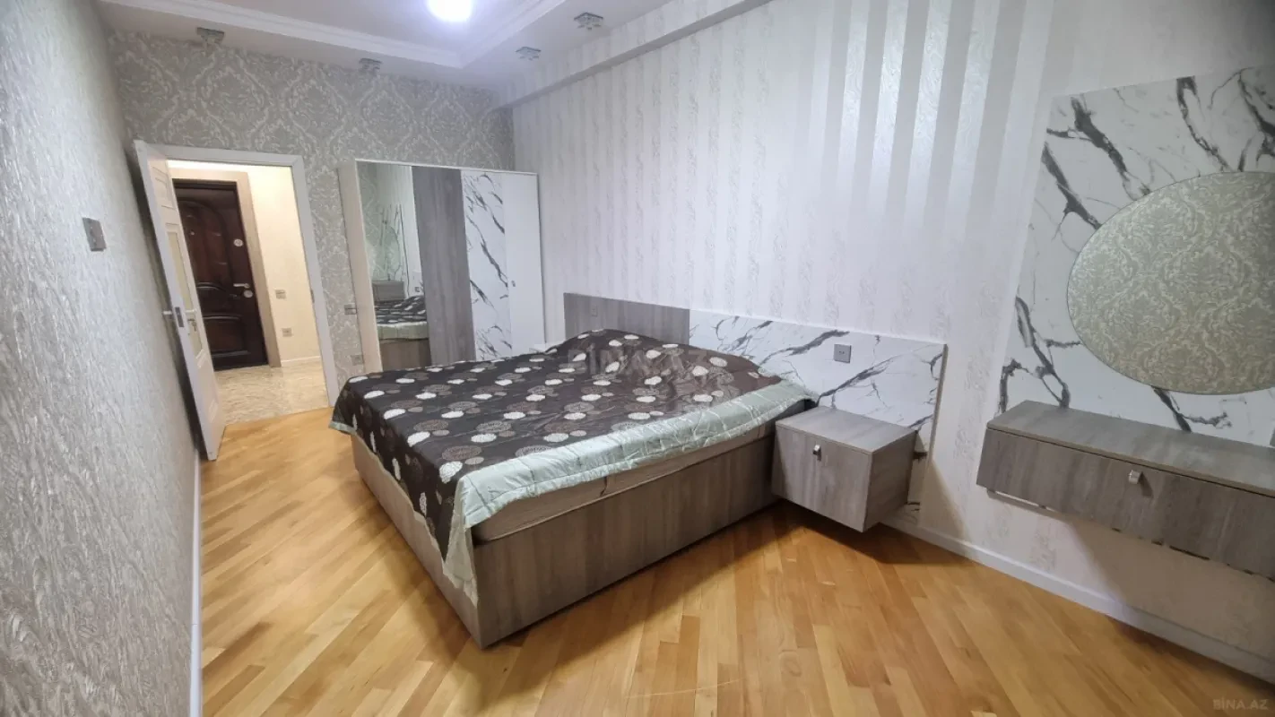 Kirayə verilir 2 otaqlı mənzil 65 m²