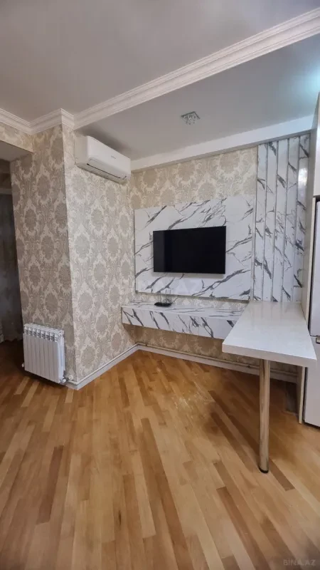 Kirayə verilir 2 otaqlı mənzil 65 m²