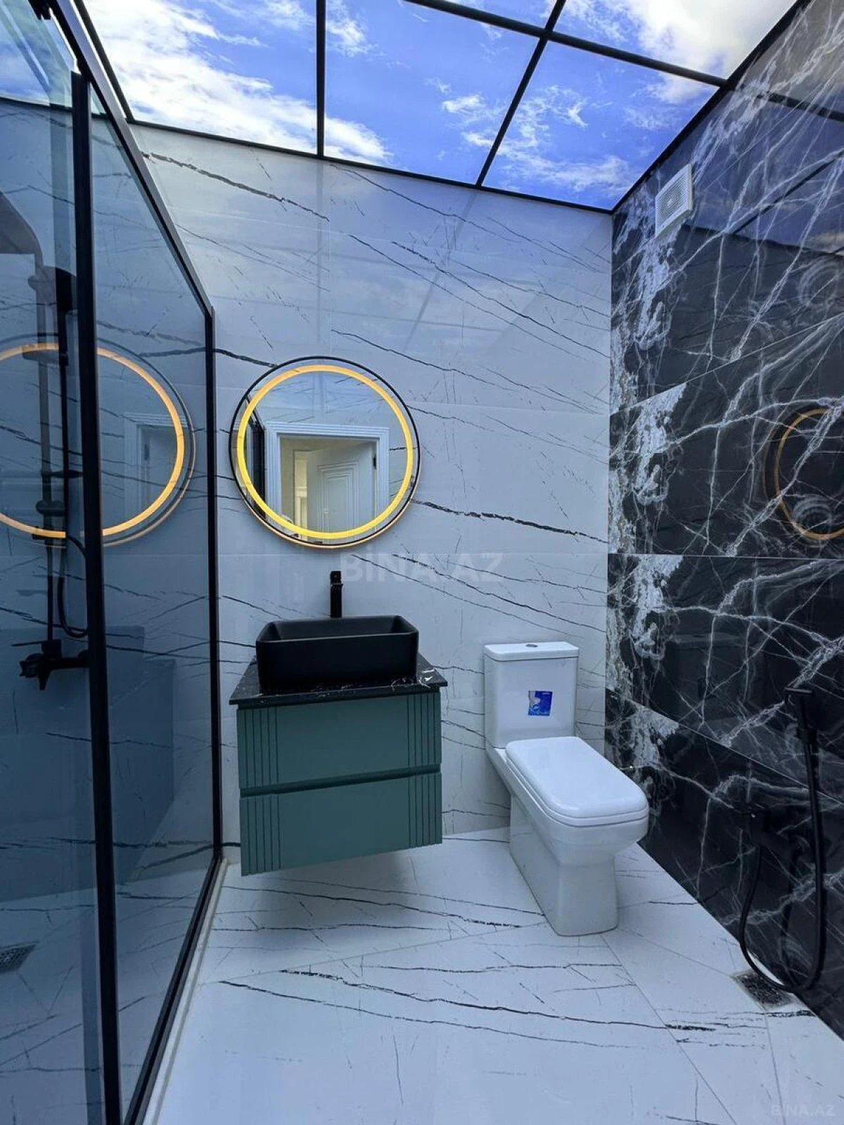 Satılır 2 otaqlı mənzil 80 m²