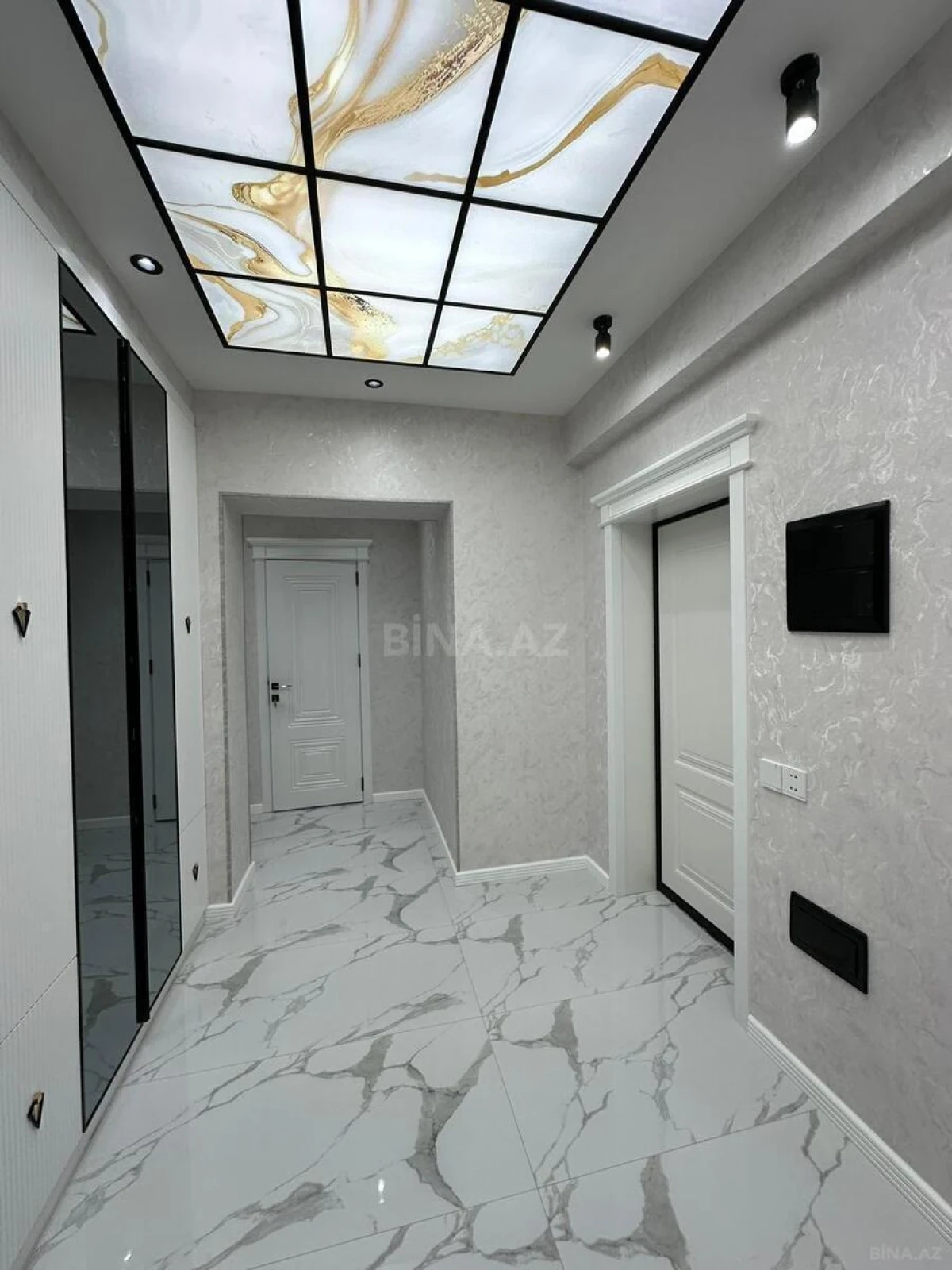 Satılır 2 otaqlı mənzil 80 m²