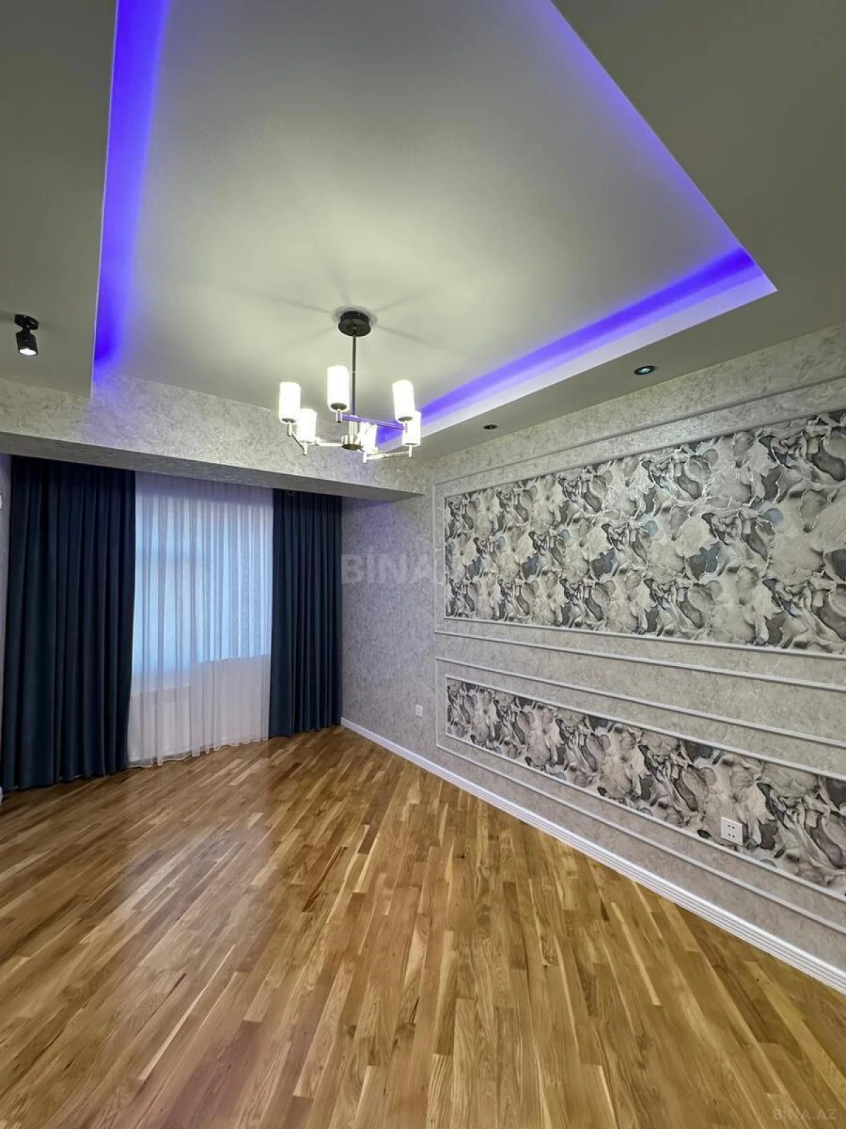 Satılır 2 otaqlı mənzil 80 m²