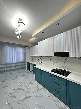 Satılır 2 otaqlı mənzil 80 m²
