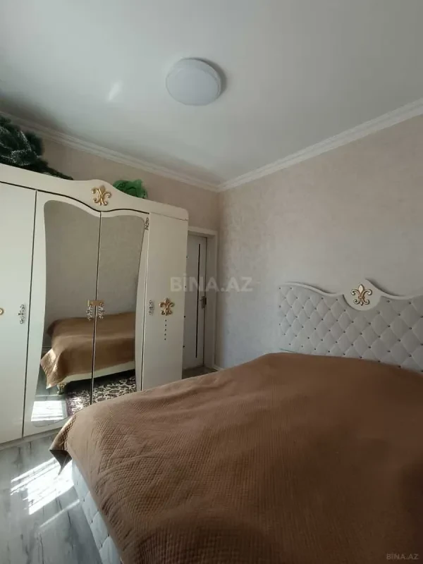 Satılır 4 otaqlı mənzil 120 m²