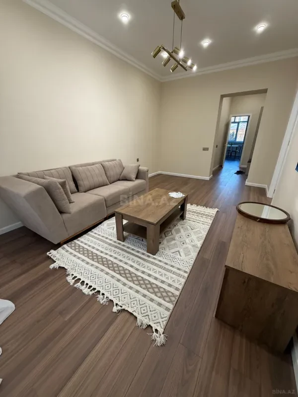 Satılır 2 otaqlı mənzil 65 m²