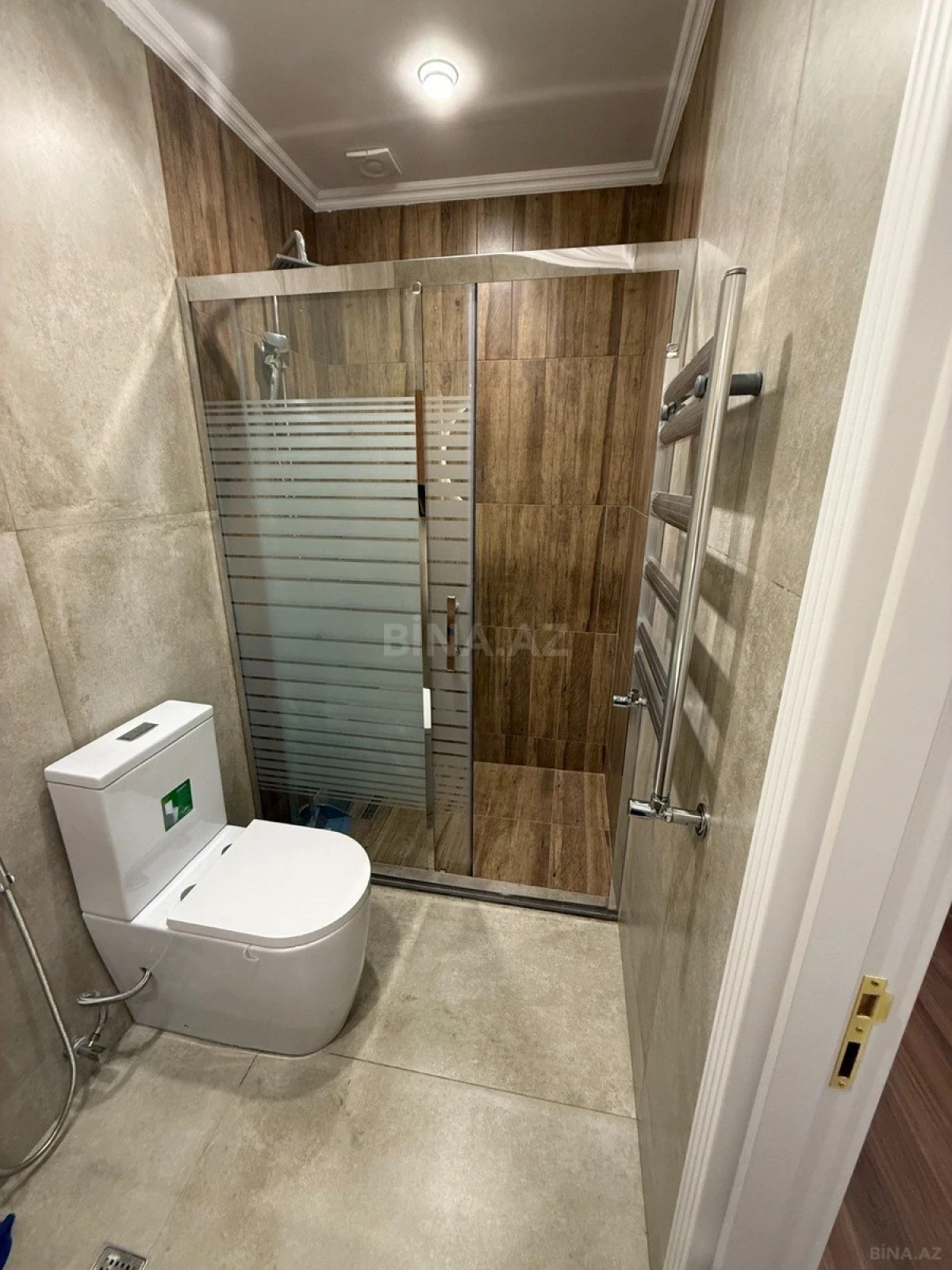 Satılır 2 otaqlı mənzil 65 m²