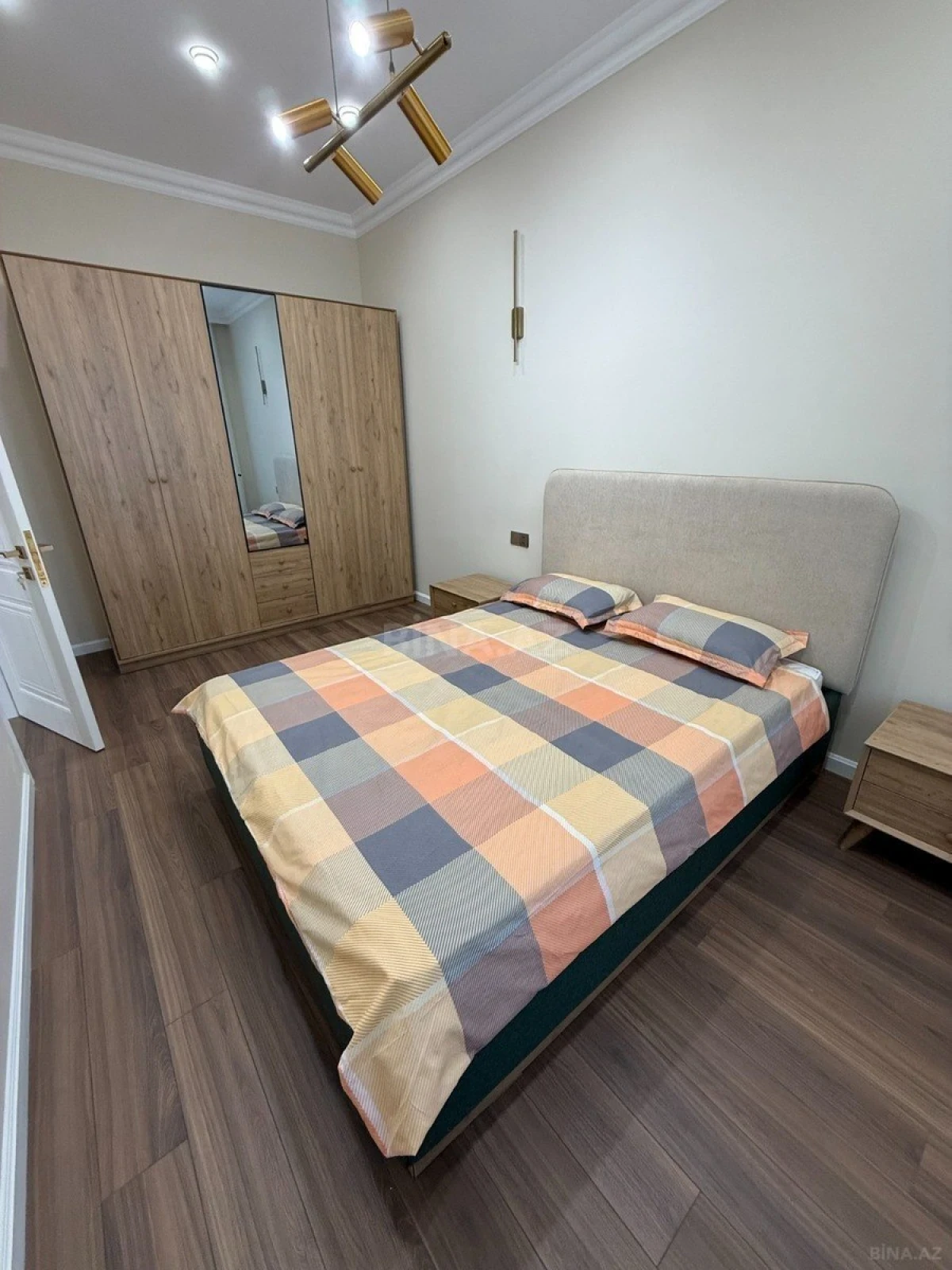 Satılır 2 otaqlı mənzil 65 m²