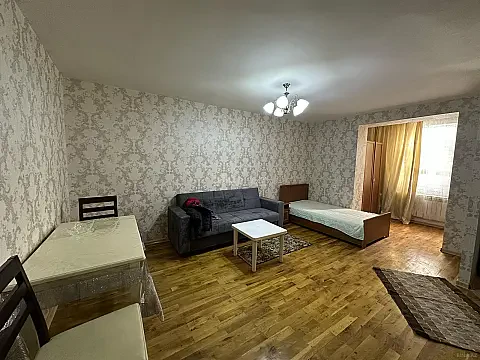 Kirayə verilir 1 otaqlı mənzil 40 m²
