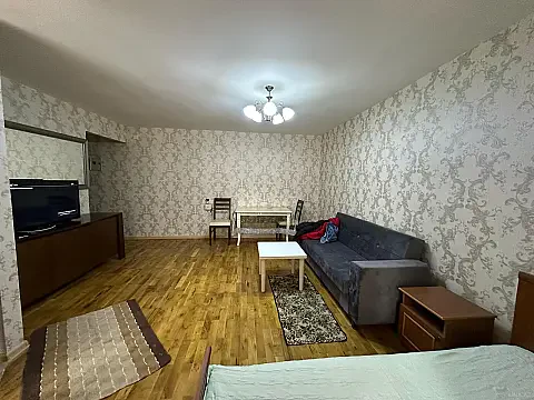 Kirayə verilir 1 otaqlı mənzil 40 m² — Bakı, Nizami 1 otaq 40.00 m²