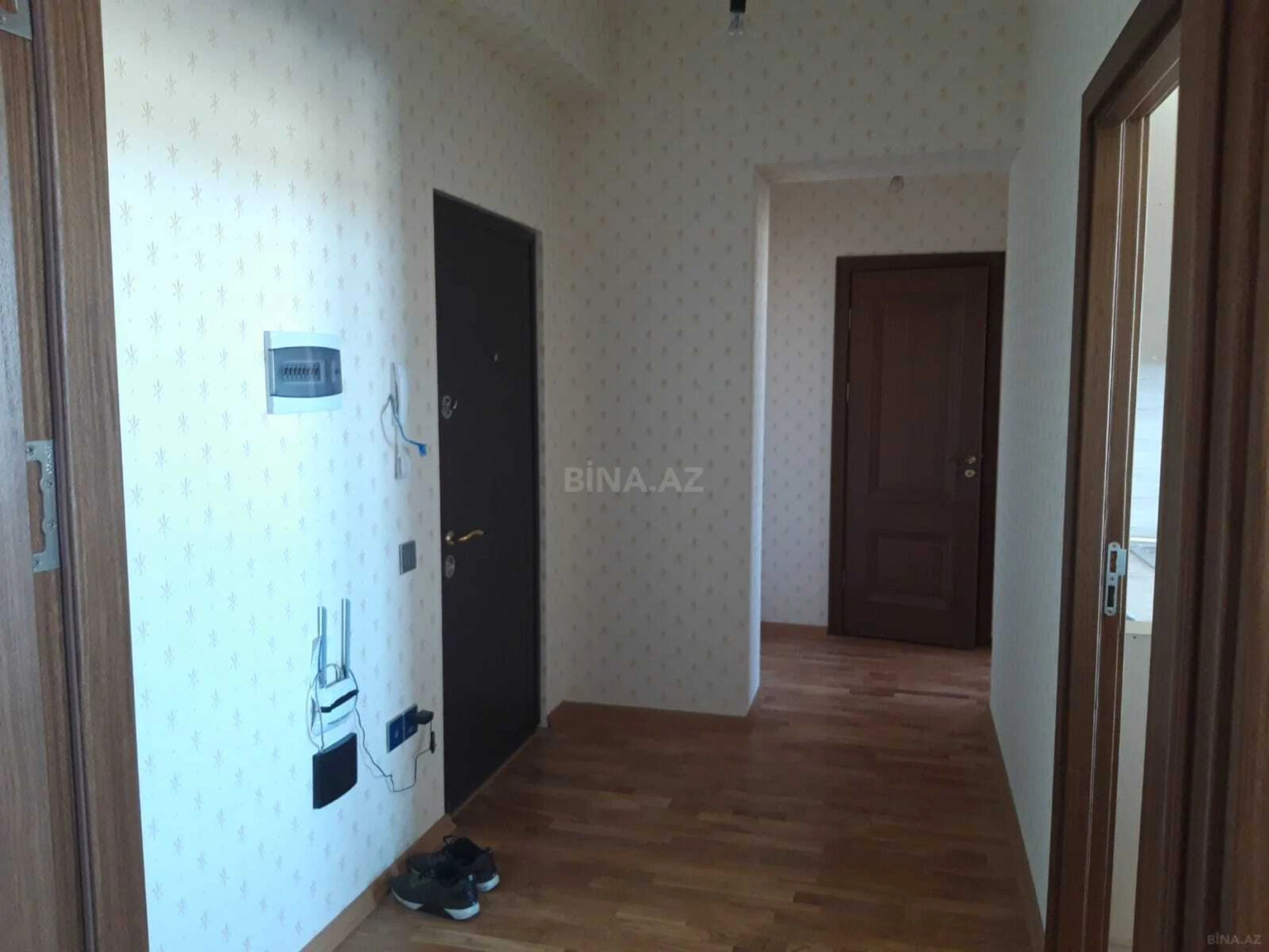 Kirayə verilir 2 otaqlı mənzil 77 m²