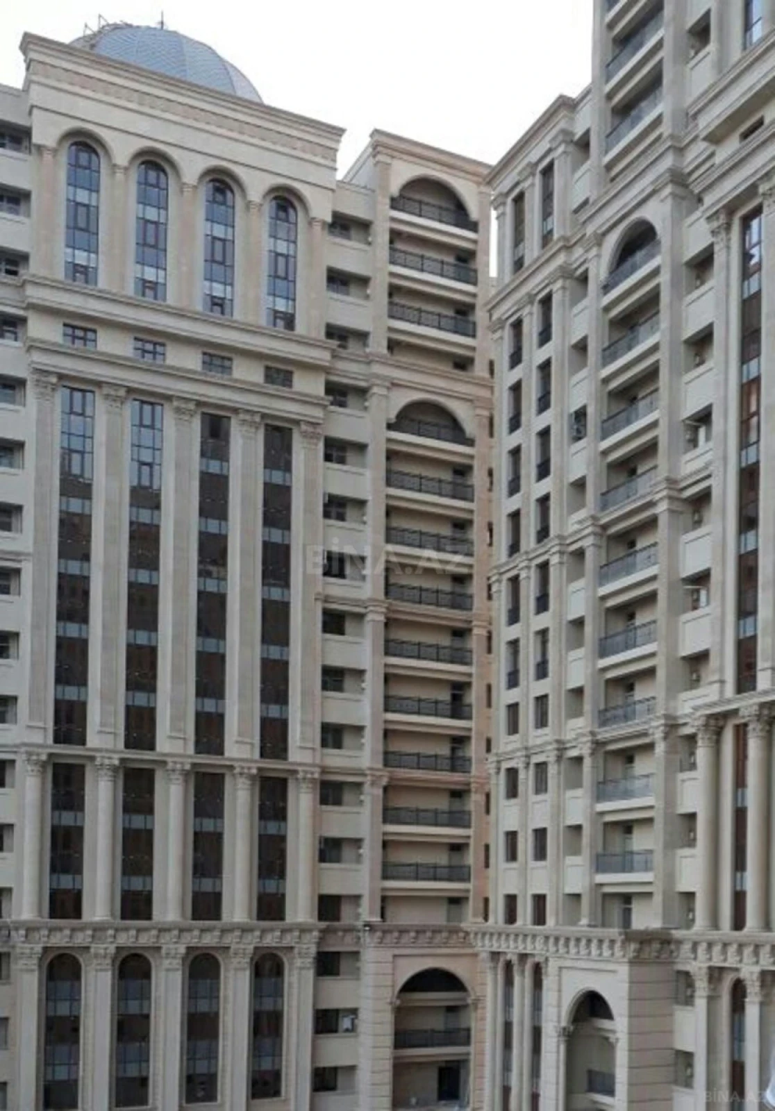 Kirayə verilir 2 otaqlı mənzil 77 m²