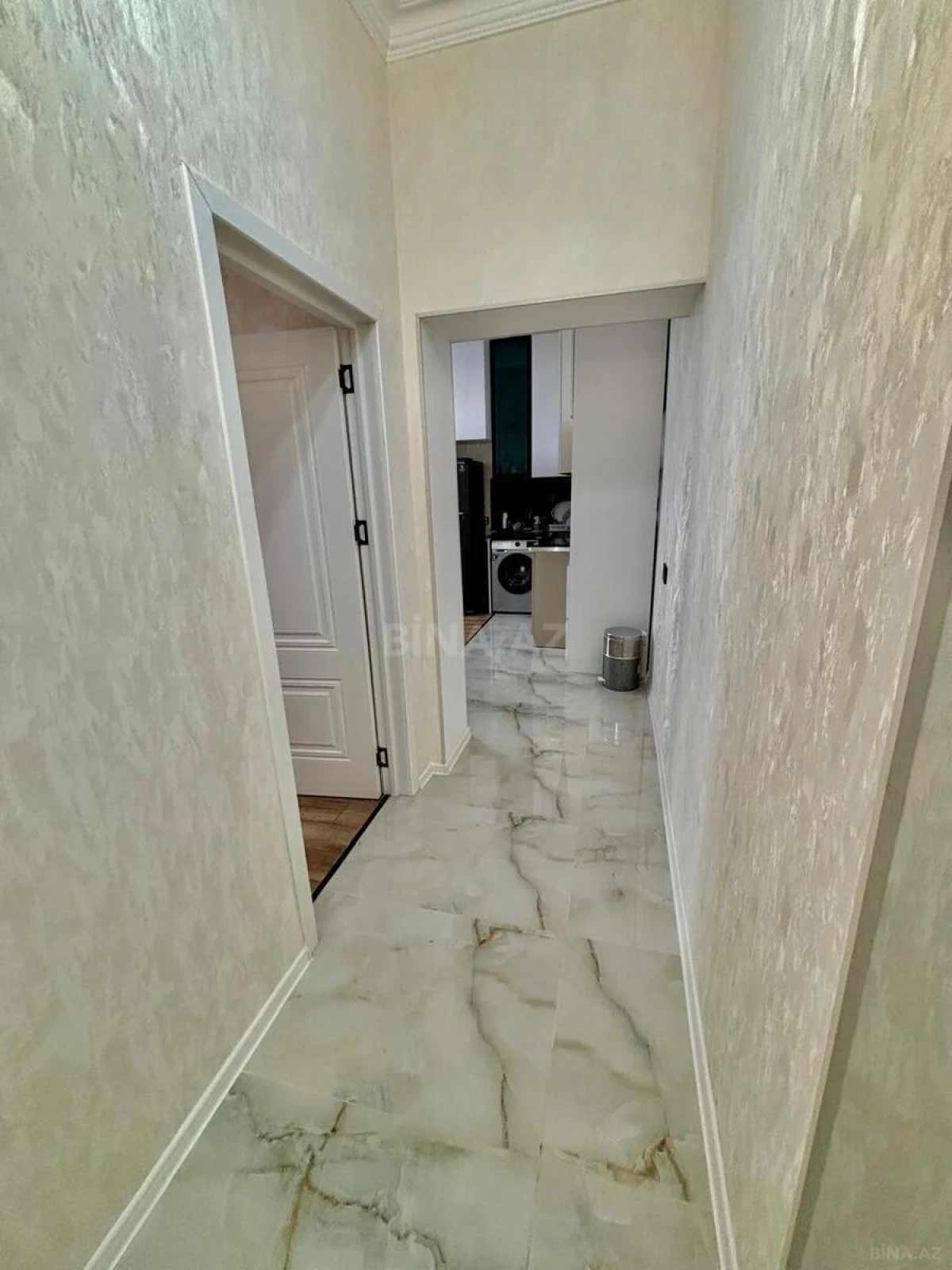Kirayə verilir 2 otaqlı mənzil 80 m²