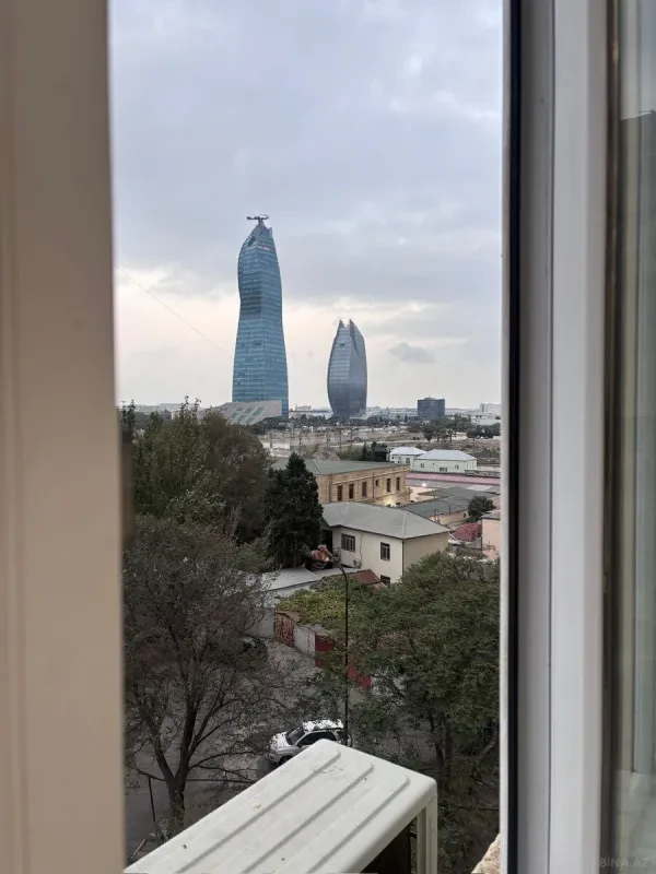 Satılır 2 otaqlı mənzil 60 m²