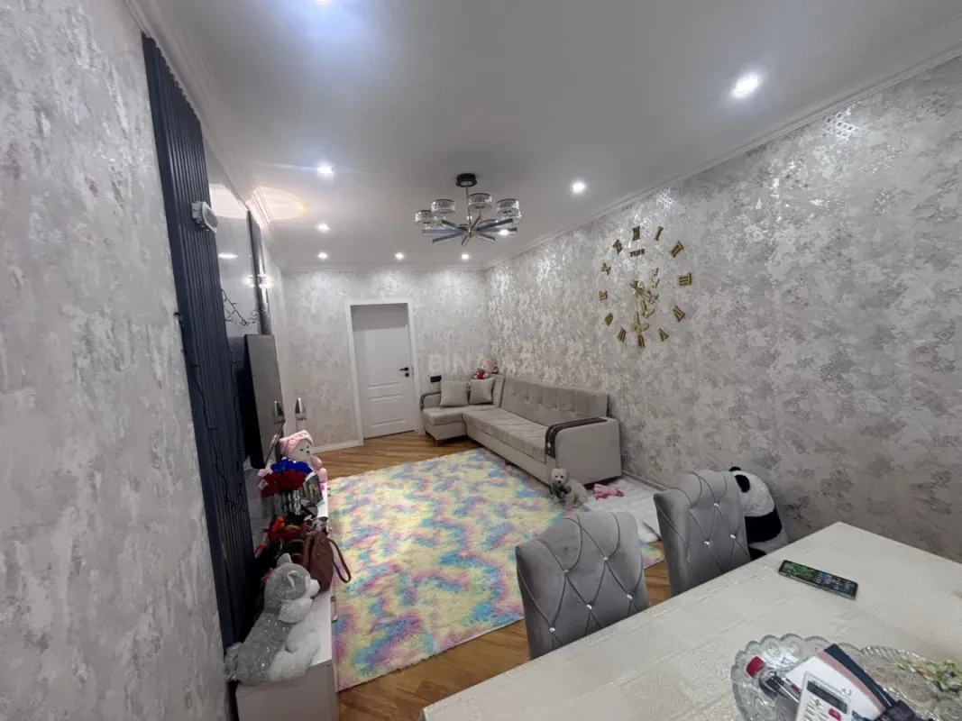 Satılır 2 otaqlı mənzil 60 m²