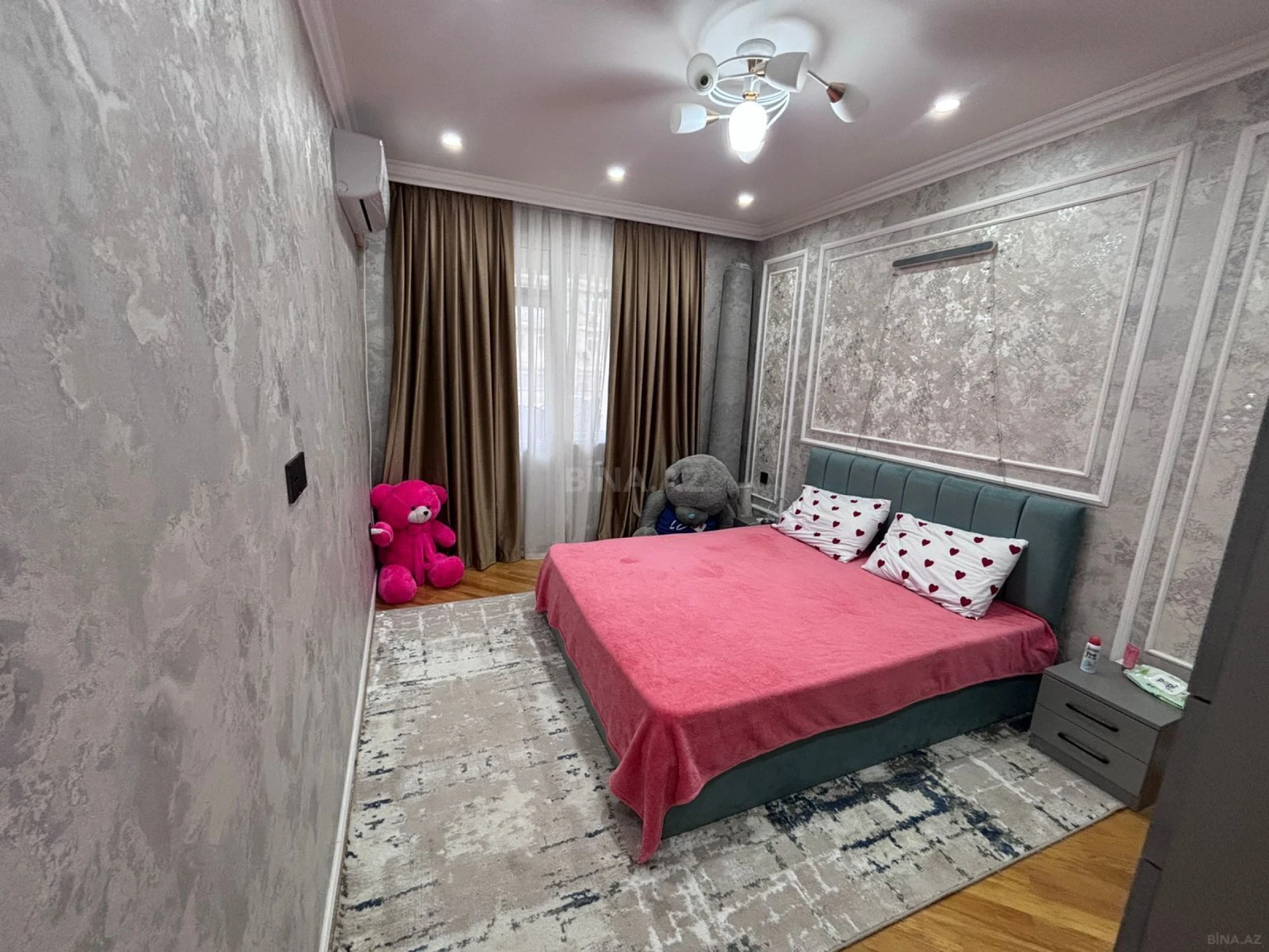 Satılır 2 otaqlı mənzil 60 m²