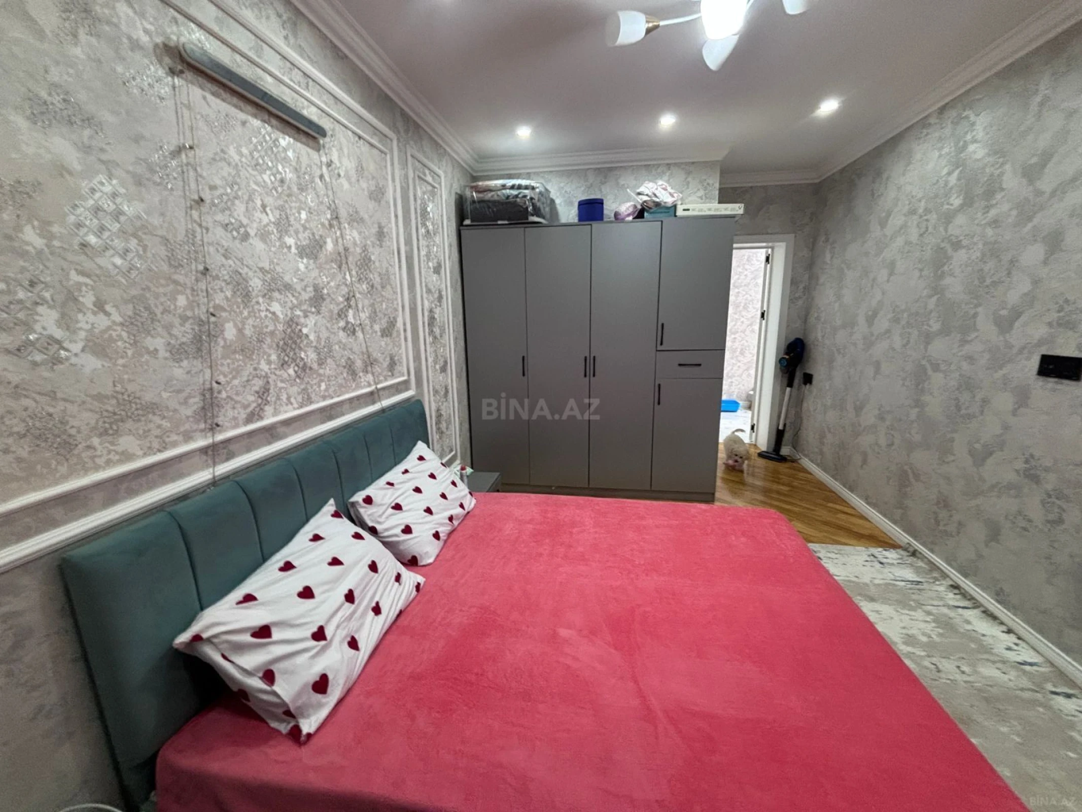 Satılır 2 otaqlı mənzil 60 m²