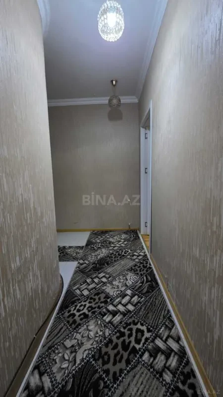 Satılır 4 otaqlı mənzil 138 m²