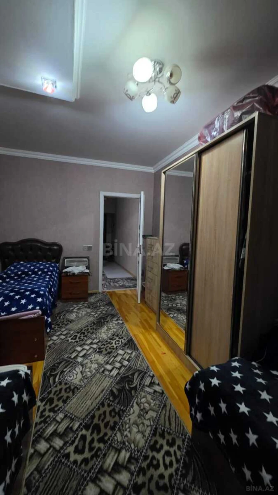 Satılır 4 otaqlı mənzil 138 m²