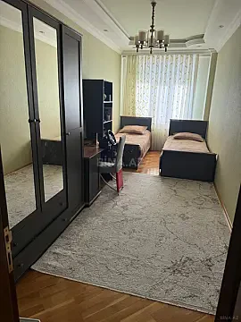 Satılır 3 otaqlı mənzil 125 m²