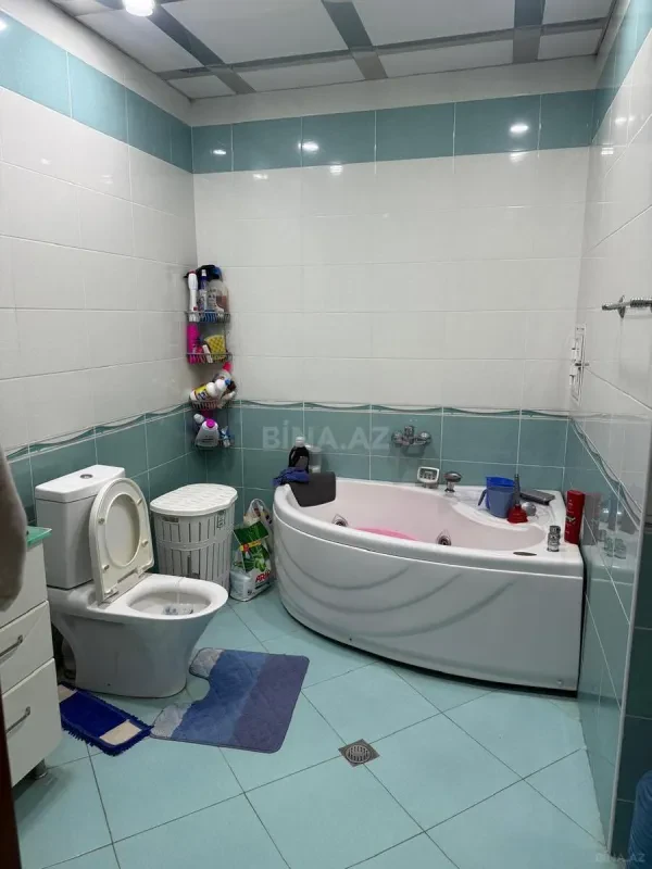 Satılır 3 otaqlı mənzil 125 m²