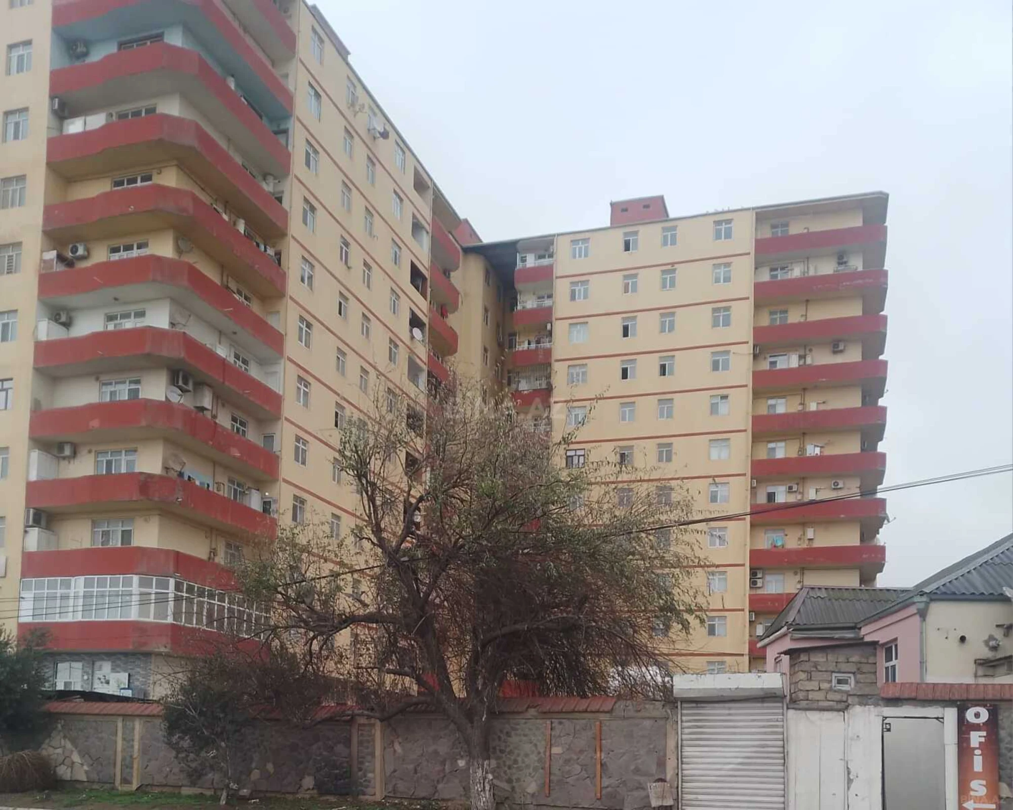 Satılır 2 otaqlı mənzil 62 m²