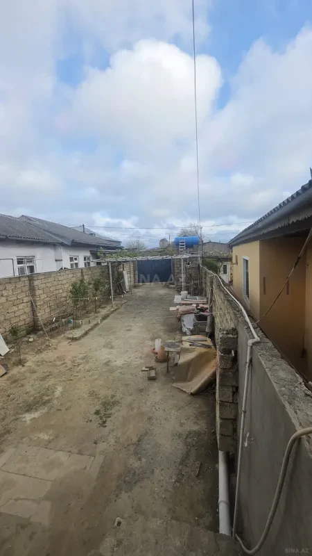 Satılır 4 otaqlı həyət evi 110 m²