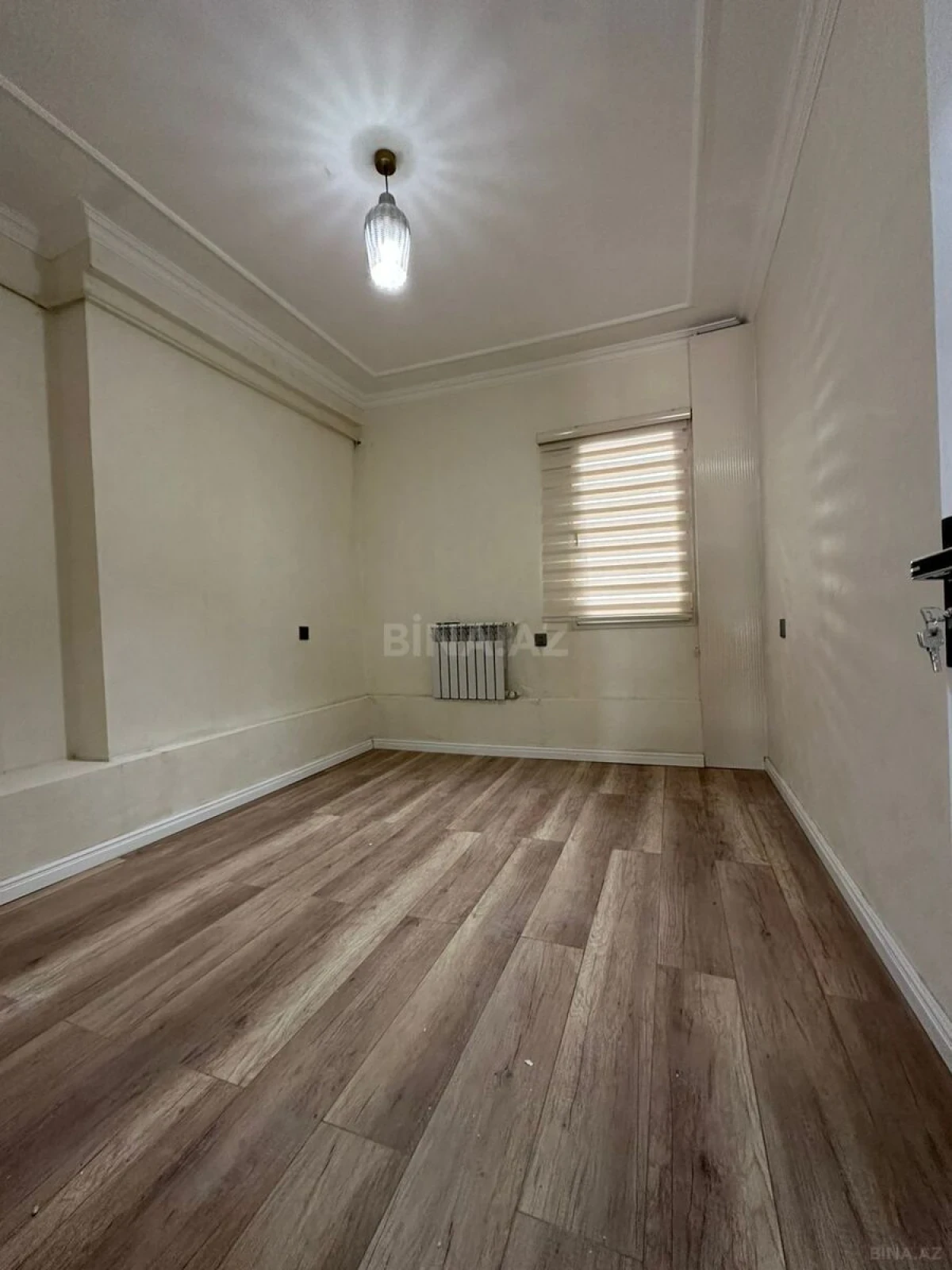 Satılır 3 otaqlı mənzil 73 m²