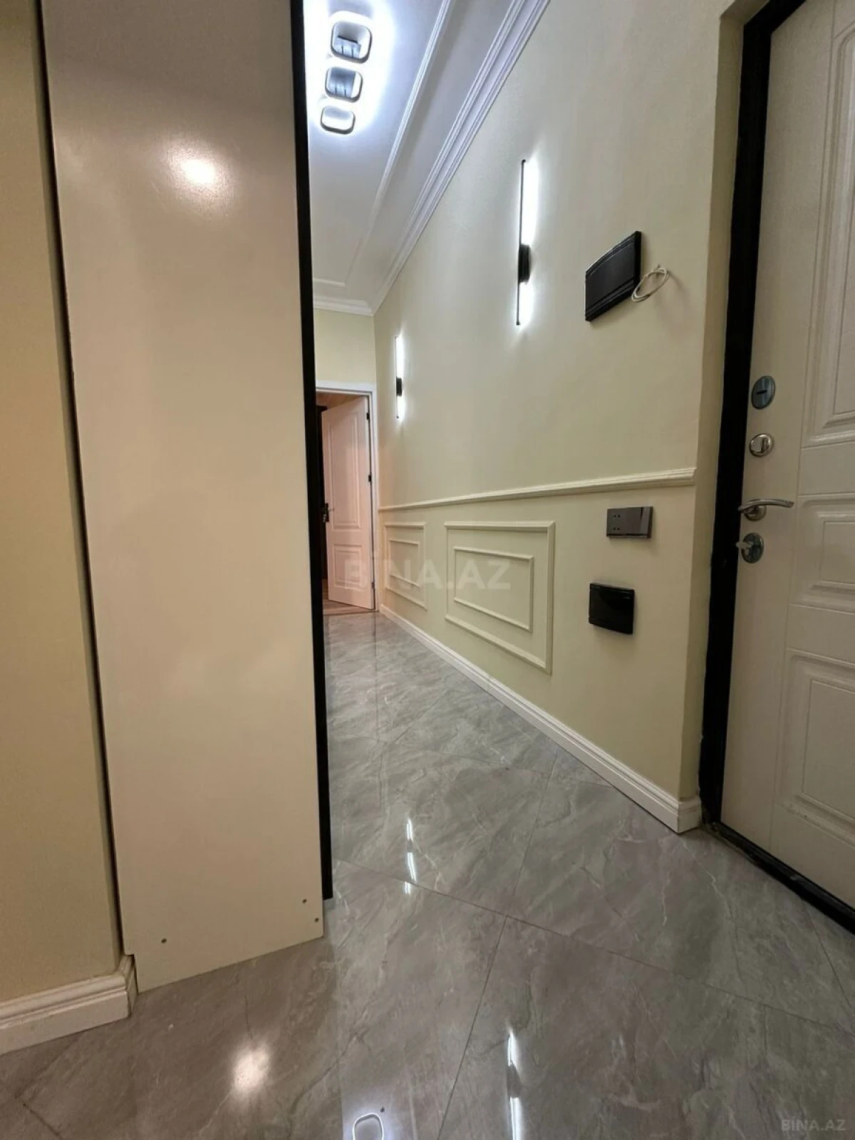 Satılır 3 otaqlı mənzil 73 m²