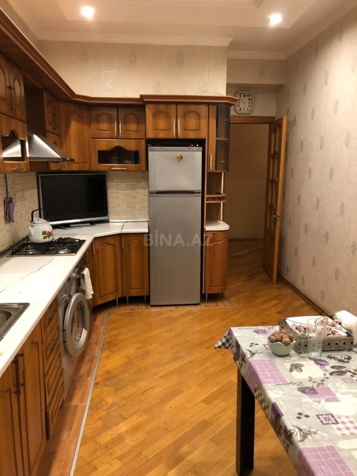 Kirayə verilir 3 otaqlı mənzil 112 m²