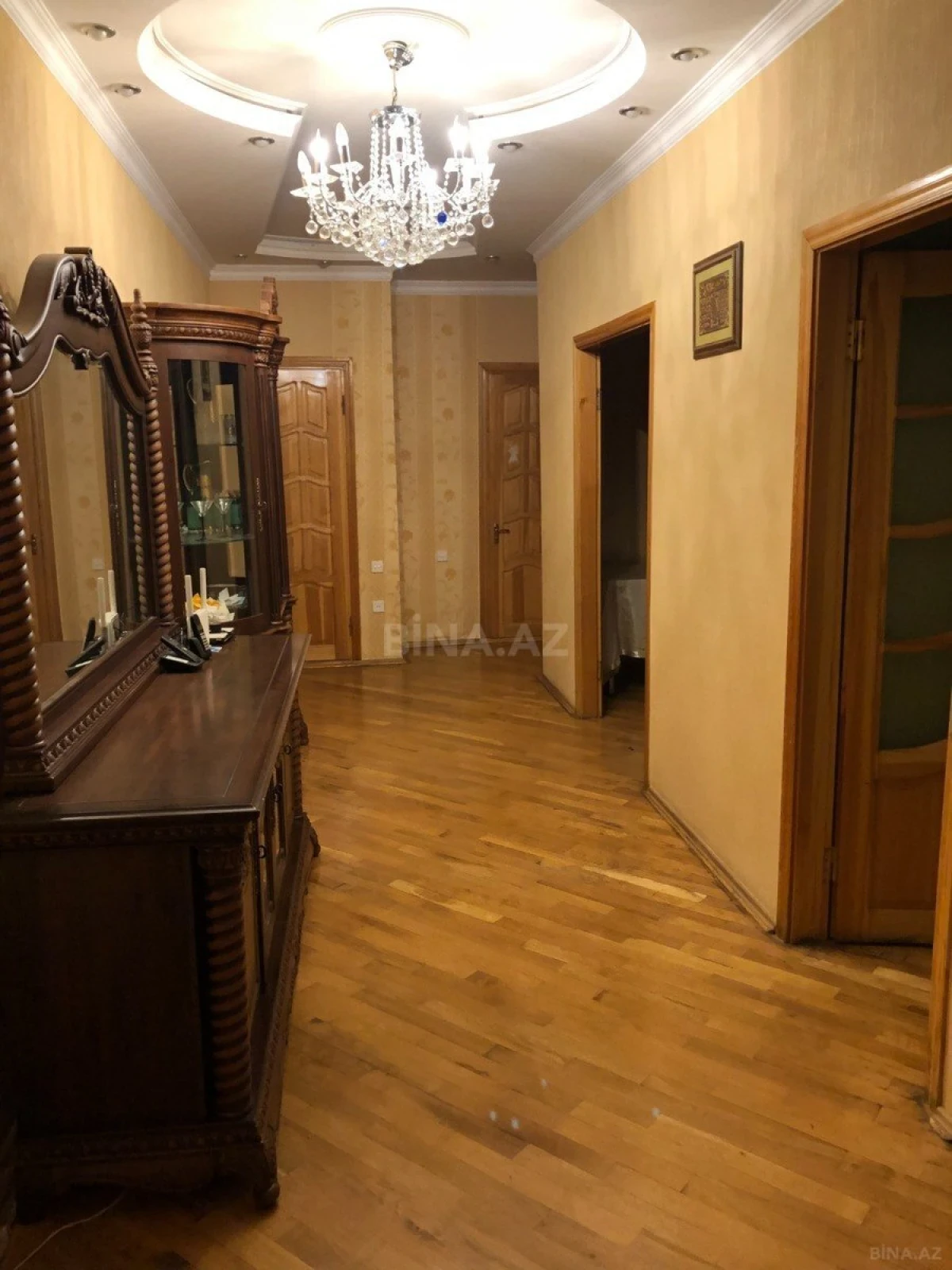 Kirayə verilir 3 otaqlı mənzil 112 m²
